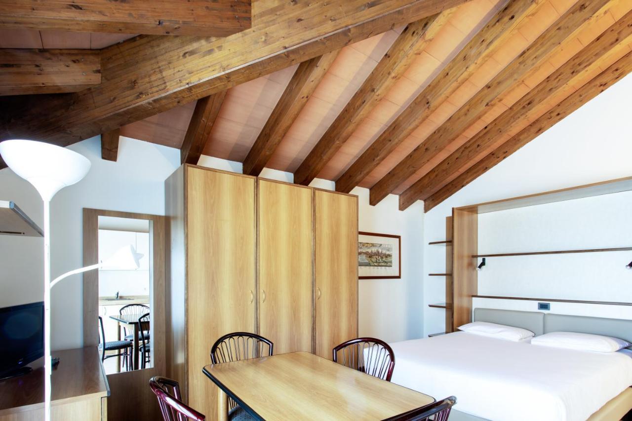 Residenza Le Cupole Aparthotel Parma Buitenkant foto
