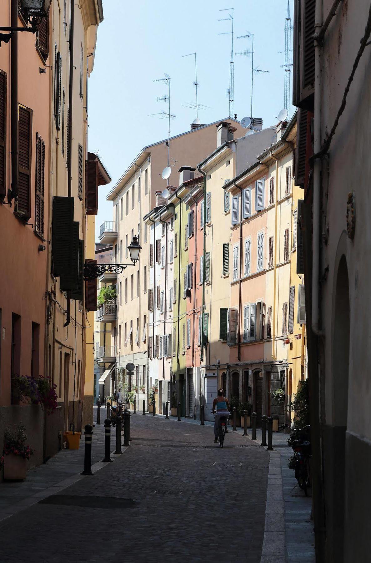 Residenza Le Cupole Aparthotel Parma Buitenkant foto